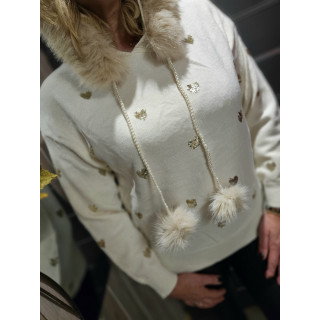 Pull capuche et fourrure
