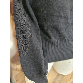 Pull manche dentelle