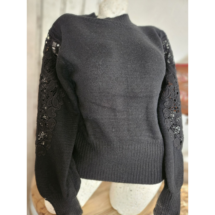 Pull manche dentelle